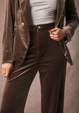 Load image into Gallery viewer, CHOKLATE PARIS High-waisted straight-cut velvet trousers
