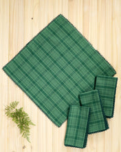 Load image into Gallery viewer, April Cornell Ivy Plaids Napkin (set of 4)
