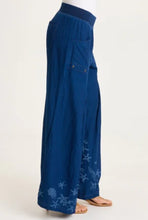 Load image into Gallery viewer, XCVI Printed Jerona Wide Leg Pant
