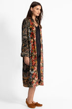 Load image into Gallery viewer, Johnny Was Leto Zip Up Robe
