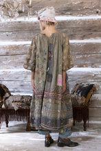 Load image into Gallery viewer, Magnolia Pearl Sullana Smock Dress
