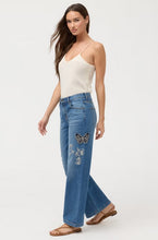 Load image into Gallery viewer, Johhny Was The Straight Wide Leg Jean
