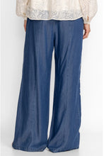 Load image into Gallery viewer, Johnny Was Calipso Seamed Wide Leg Pant
